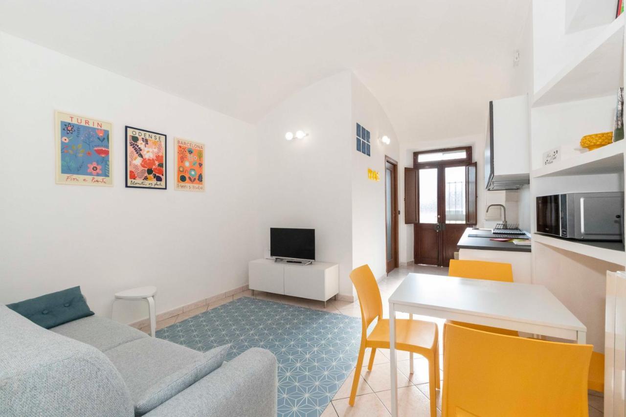 Apartment Colourful Flat San Donato Turin