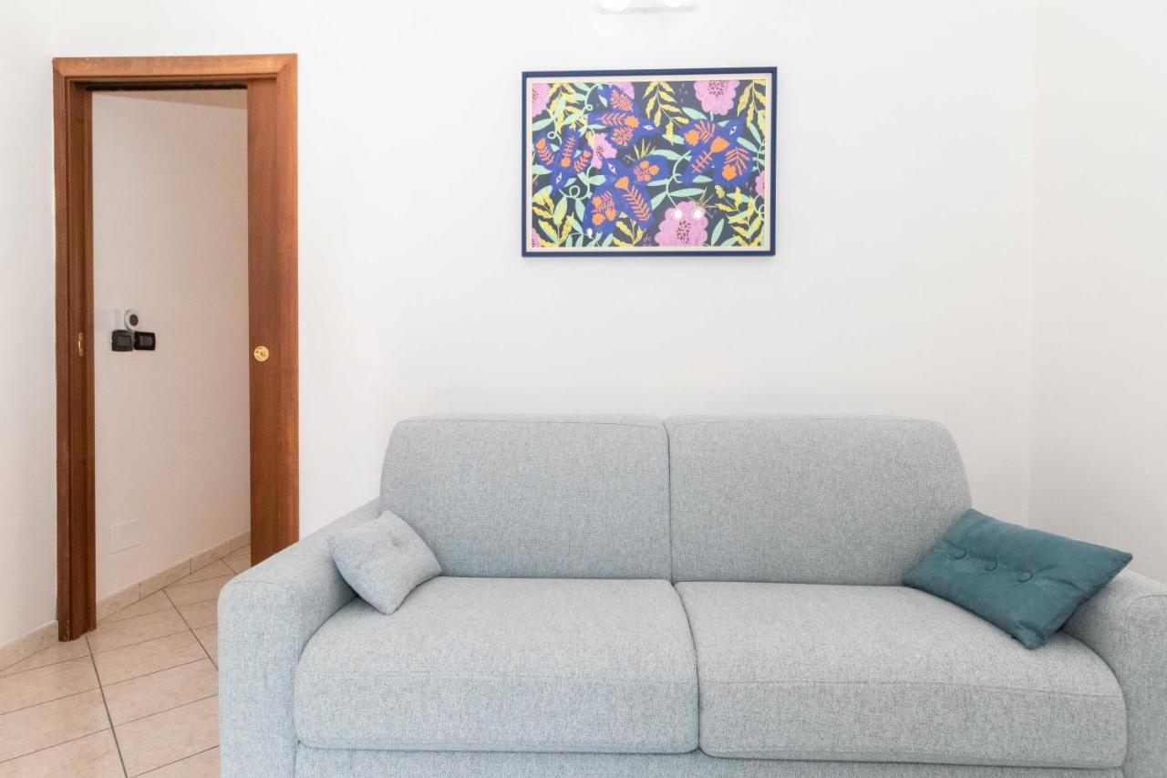 Apartment Colourful Flat San Donato Turin