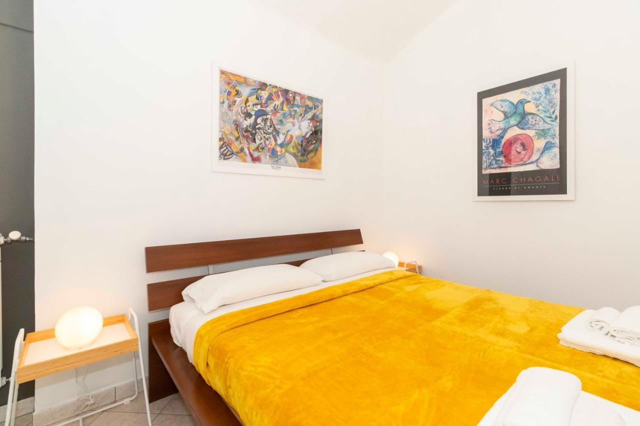 Apartment Colourful Flat San Donato *
